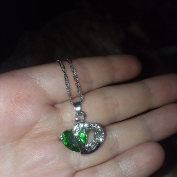 💚 925 Green Sterling Crystal Pendant - Picture 1 of 4